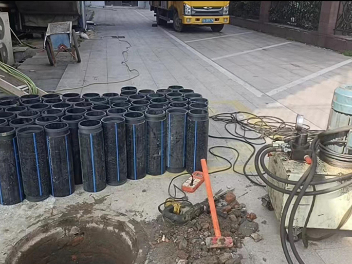 石碌镇PE置换管厂家 DN315置换管 非开挖管短管置换